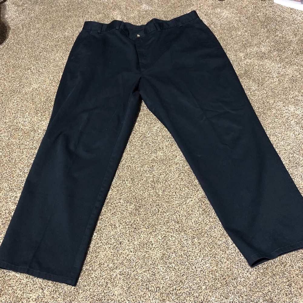 St Johns Bay MENS 46 x 30 black dress pants. Very good condition